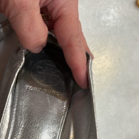 Tory Burch Ballerina shoe in silver with silver T - Picture 6 of 6